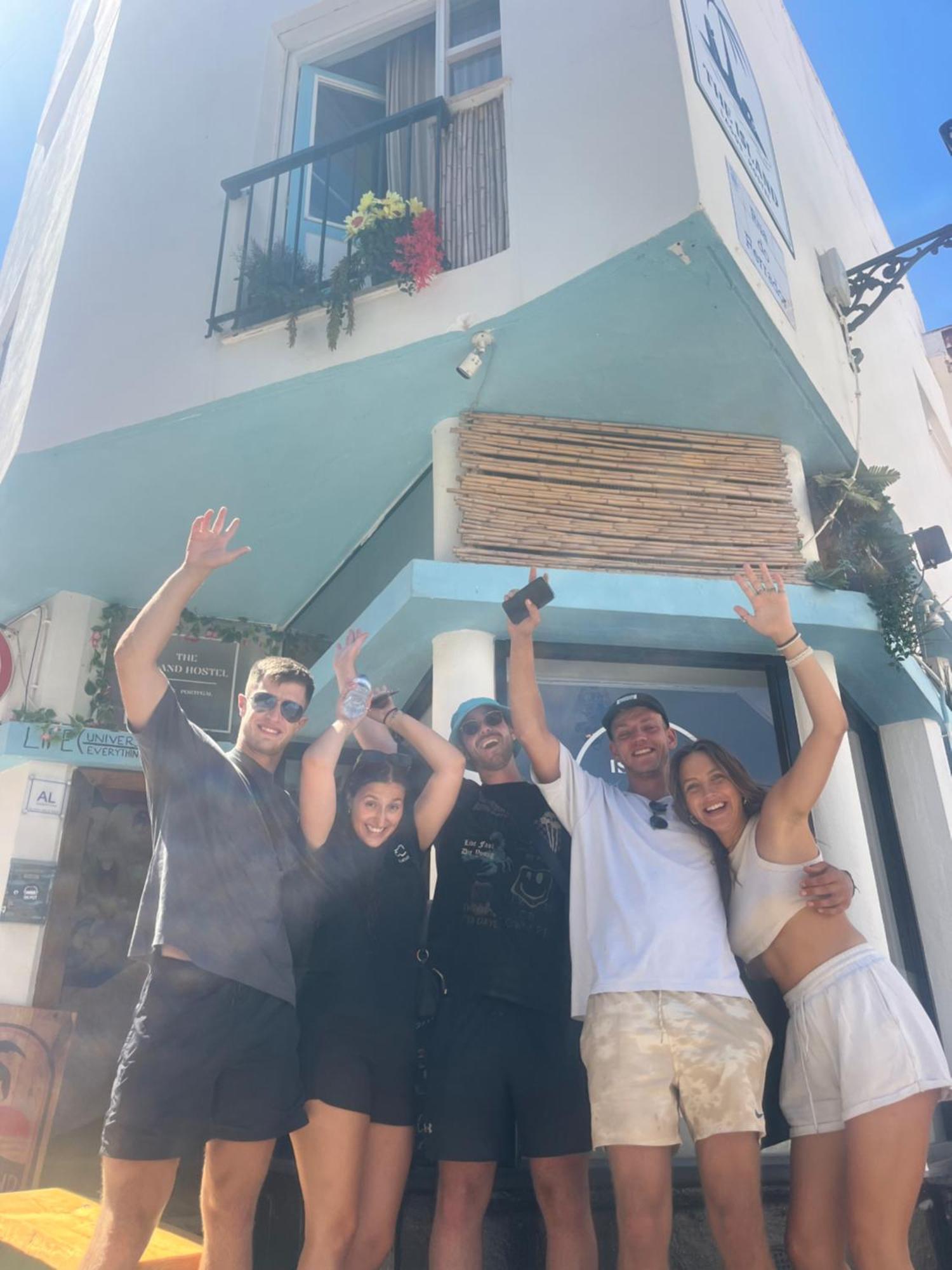The Island Hostel & Cafe Lagos Exterior photo